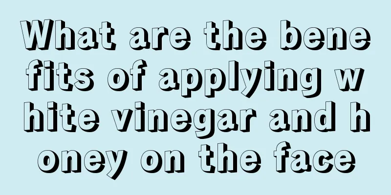 What are the benefits of applying white vinegar and honey on the face
