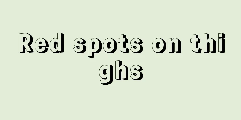 Red spots on thighs