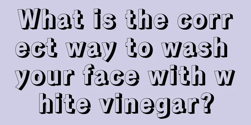 What is the correct way to wash your face with white vinegar?